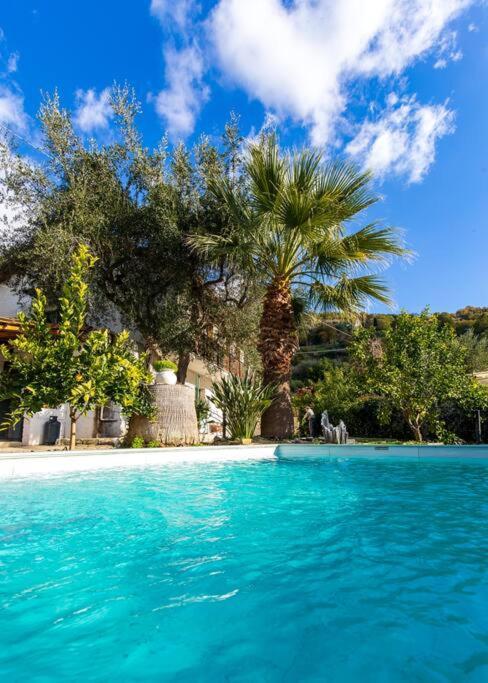 Holiday Home Lucifero Contura Exterior foto